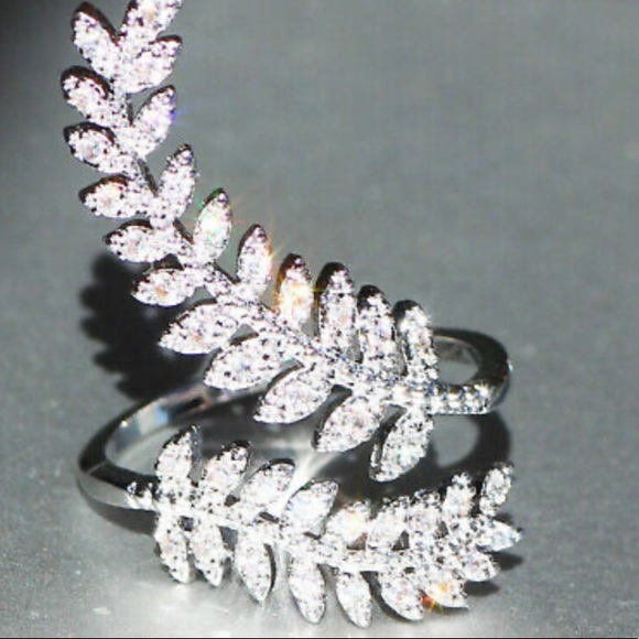 New Sterling silver luxury adjustable ring - Picture 4 of 5